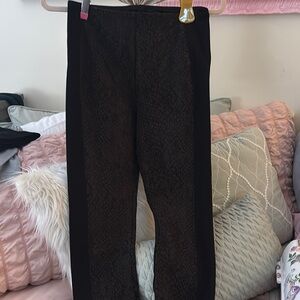 Lysse Black  Patterned Leggings NWOT